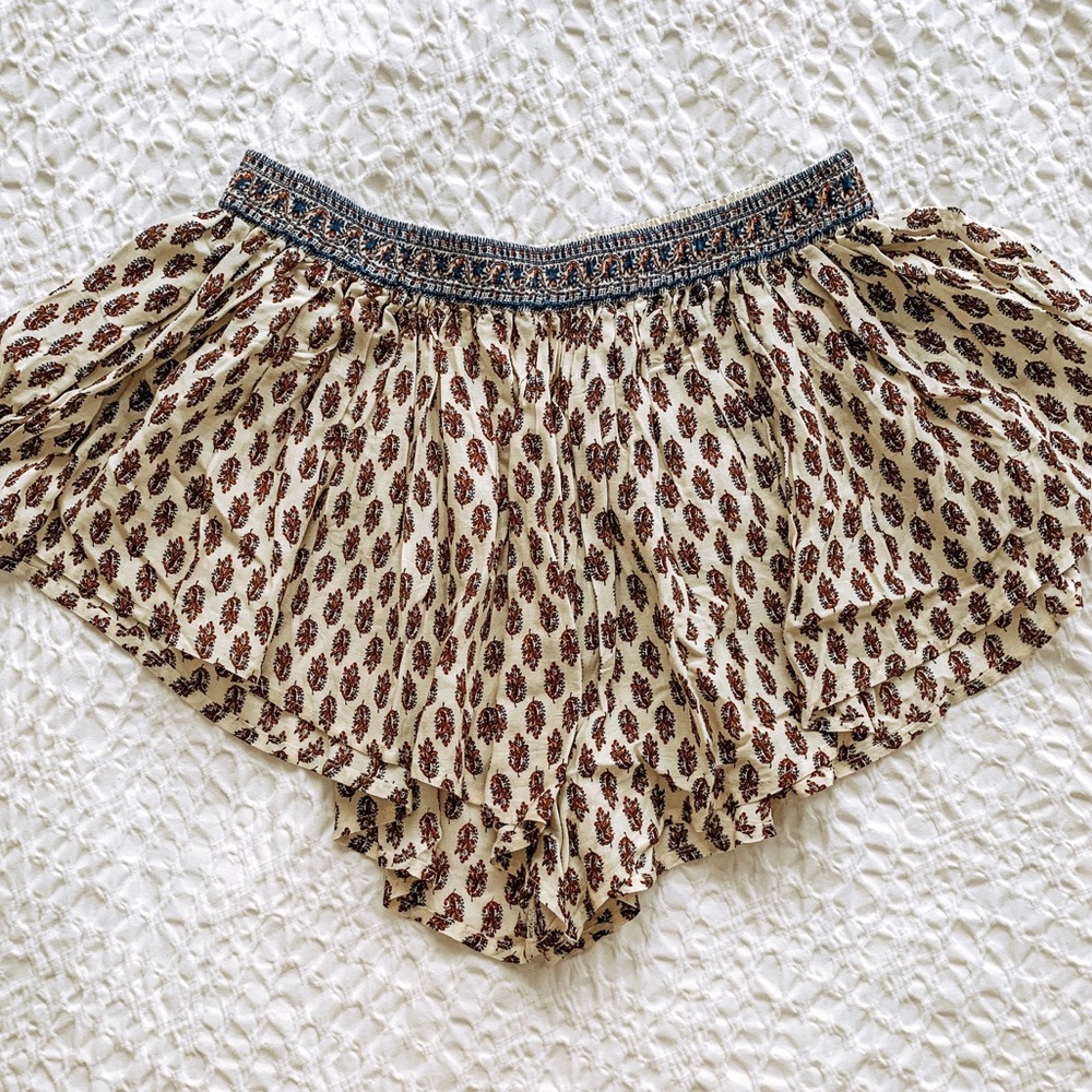 Flowy shorts